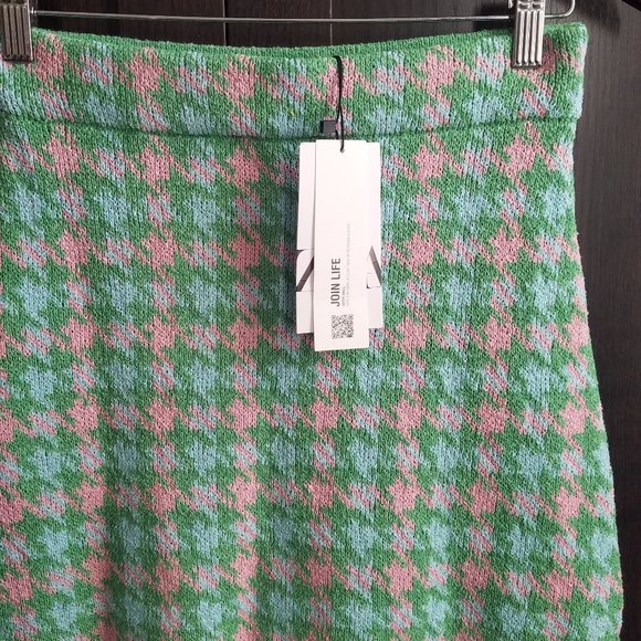 NWT HOUNDSTOOTH KNIT GREEN MINI SKIRT. - Picture 5 of 6
